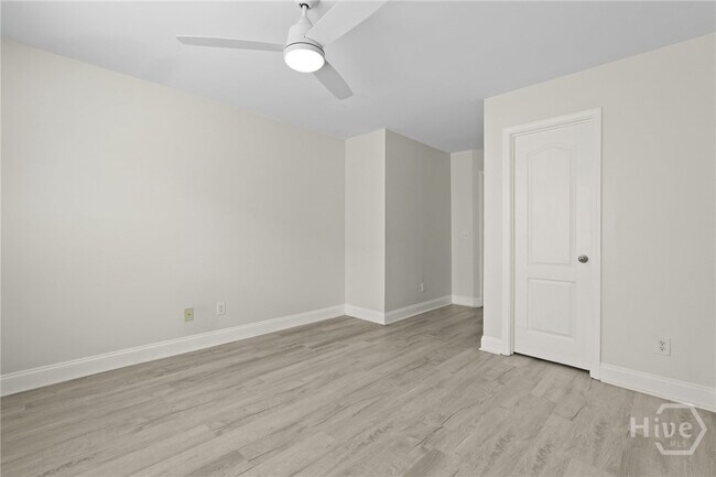 Building Photo - 243 Clearwater Cir