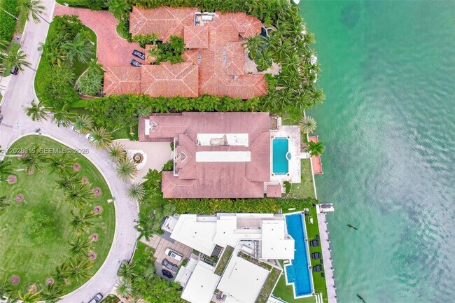 Building Photo - 166 Bal Bay Dr
