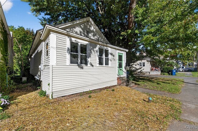 Primary Photo - 127 Wall St
