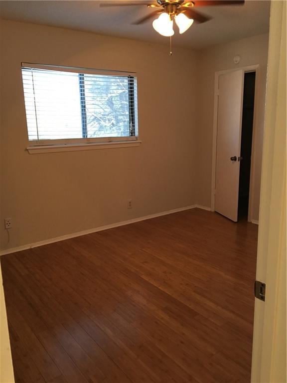 Building Photo - 1705 Pebble Brook Dr