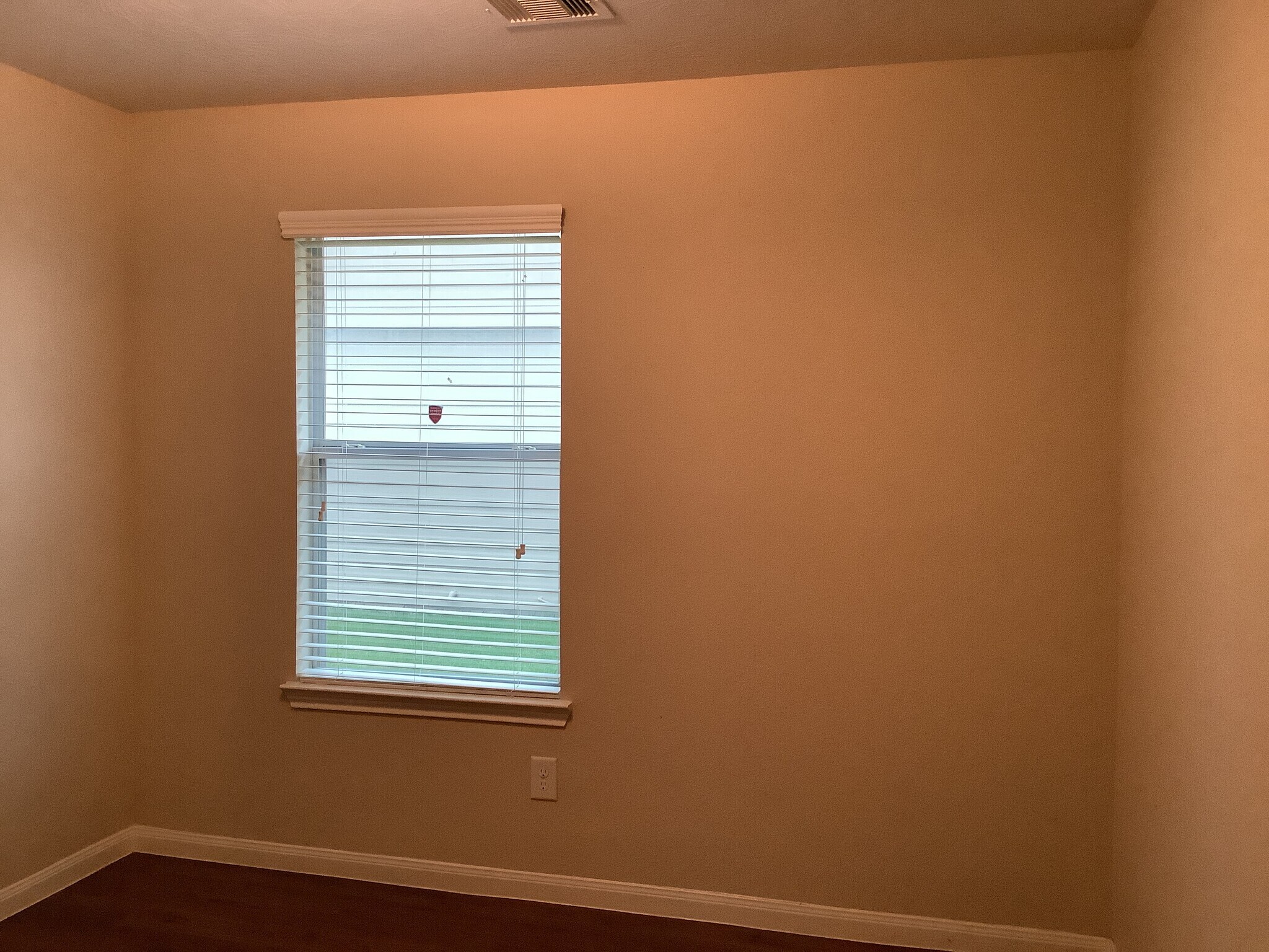 Building Photo - 6019 Brenwood Trails Ln