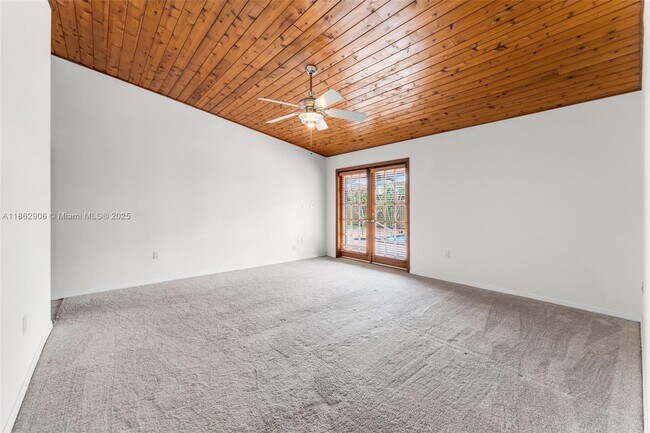 Building Photo - 8131 SW 90th Ave