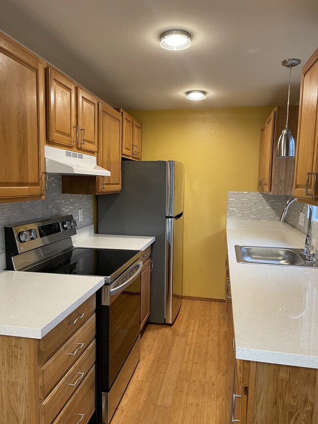 Building Photo - Cochise Apartments