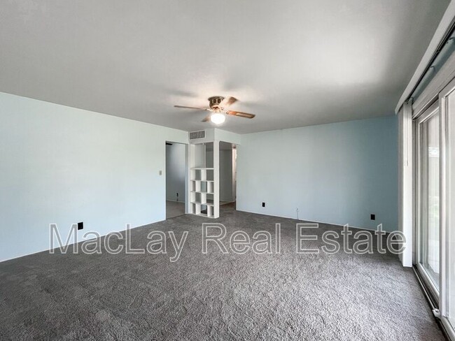 Building Photo - 1524 W 7th St