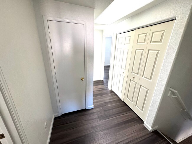 Building Photo - Townhome featuring stylish layout in gated...