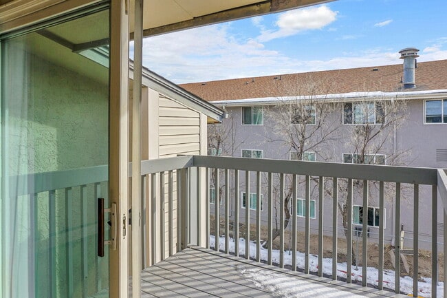 Building Photo - $1,245.95 - 2 Bed, 1 Bath Apartment in Co Springs with Pool and Clubhouse Access!