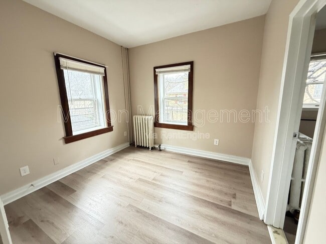 Building Photo - 83 Meigs St