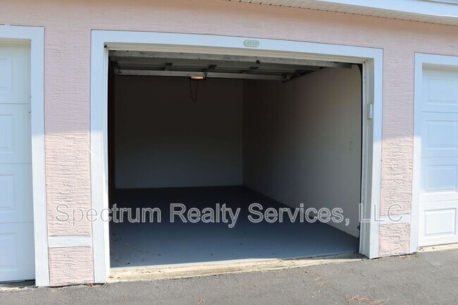 Building Photo - 4515 Serena Cir