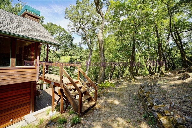 Building Photo - Modern Craftsman Home In Private and Seren...