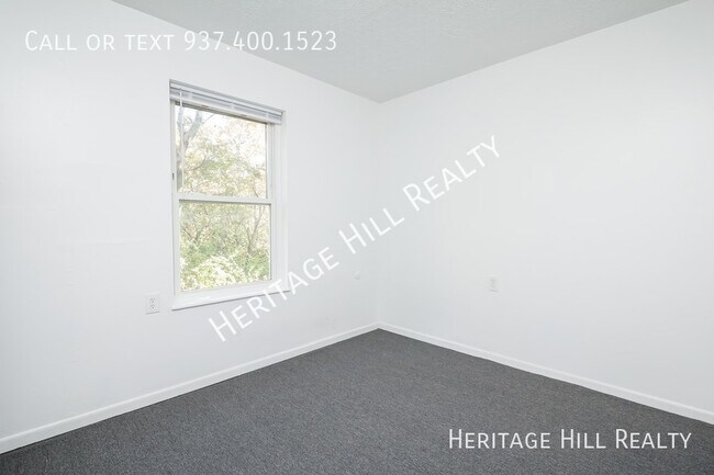 Building Photo - 2 bedroom, 1.5 bath unit in Fairborn withi...