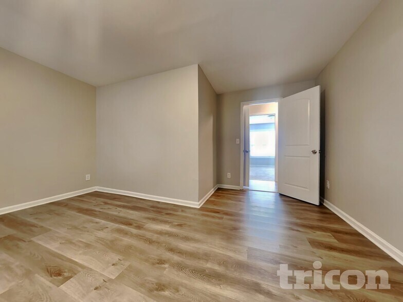 Building Photo - 2940 Emerald Springs Dr