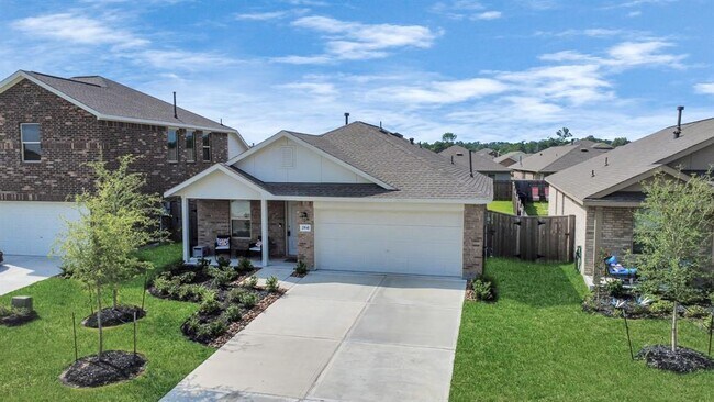 Building Photo - 21641 Balzola Ln