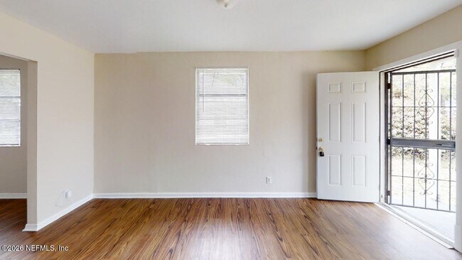 Building Photo - 2178 W 41st St