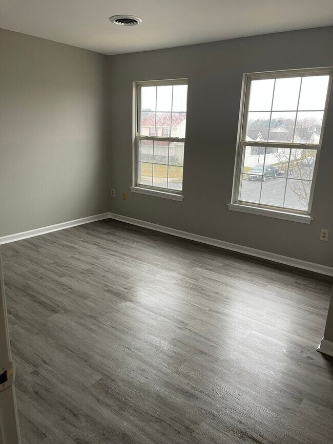 Stoney Creek Townhome 127 Holmes St Dover DE 19901 Apartment Finder