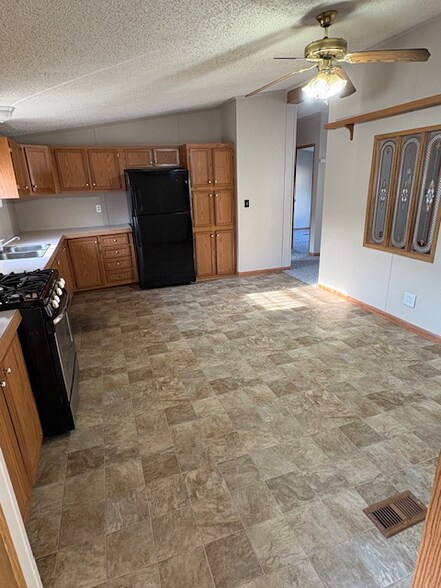 Building Photo - 265 Sarah Fern Ct