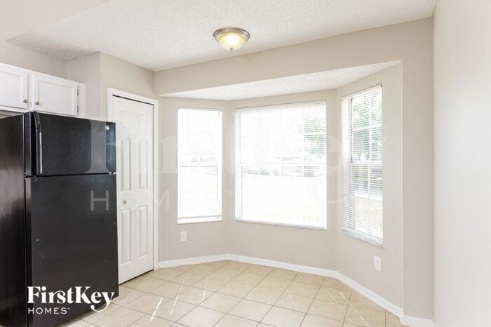 Building Photo - 7547 Groveoak Dr