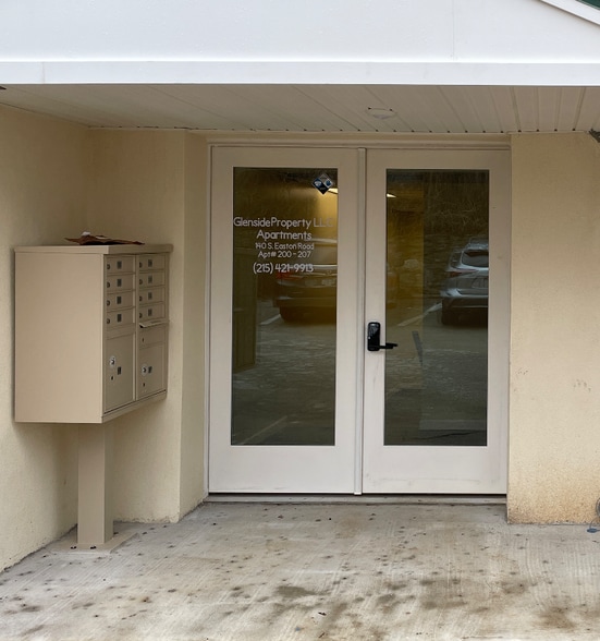 Building Photo - 140 S Easton Rd