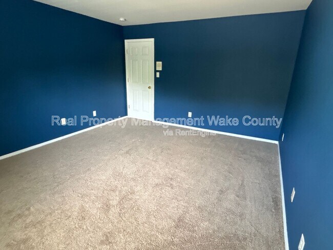 Building Photo - 5323 Seaspray Ln