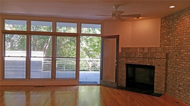 Building Photo - 1255 Apple Valley Rd NE