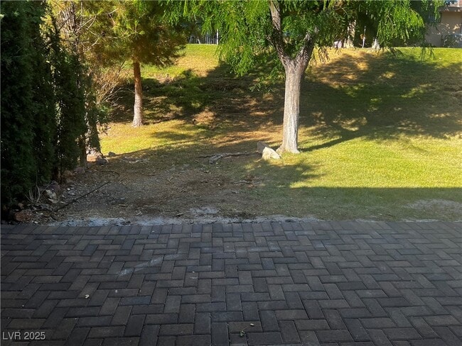 Building Photo - 524 Greenbriar Pl