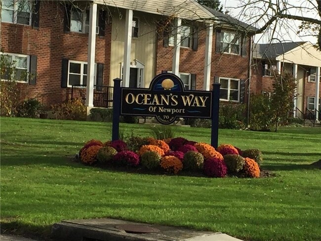 Building Photo - 70 Carroll Ave