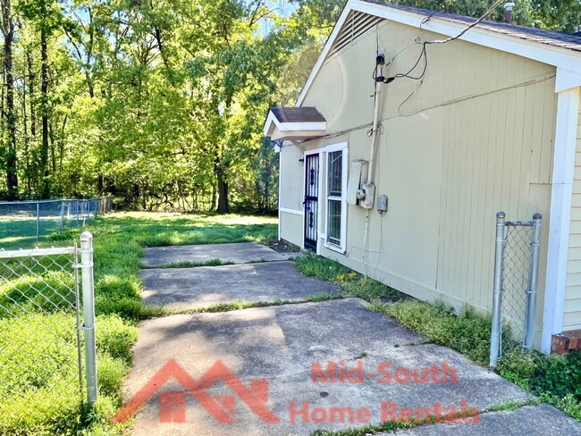 Building Photo - 4258 Briarberry Ln