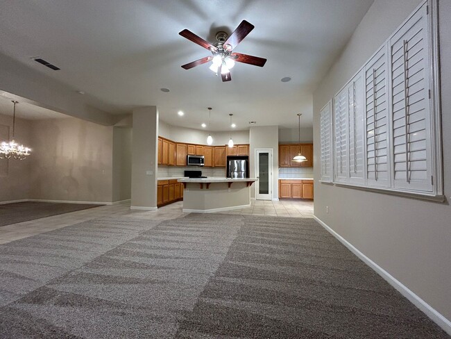 Building Photo - Senior Community for those 55+ Large 2 bed...