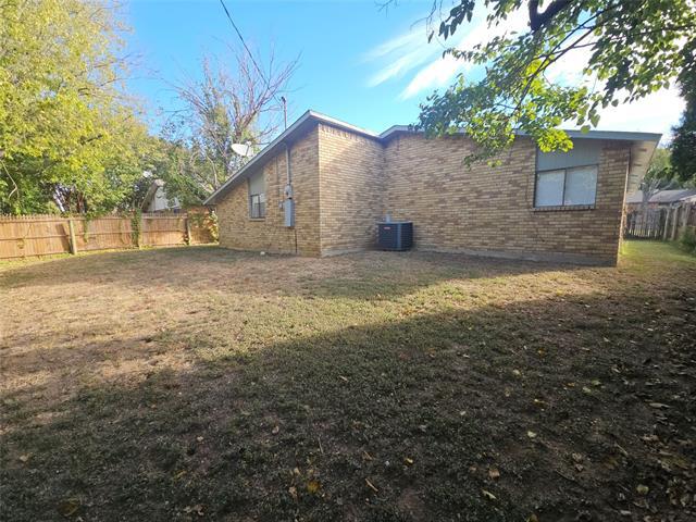 Building Photo - 4708 Woodfield Dr