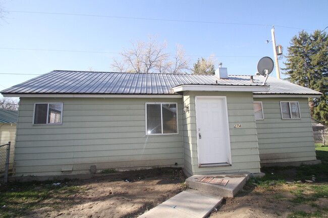 Primary Photo - 1 Bed / 1 Bath Home in Idaho Falls