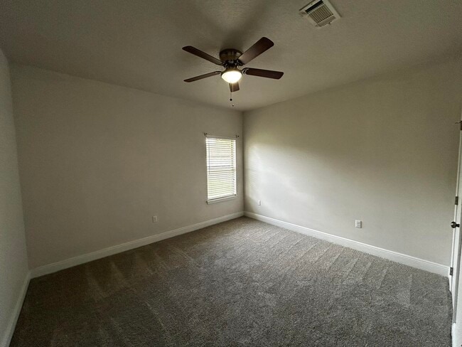 Building Photo - 407 Pendo Pl