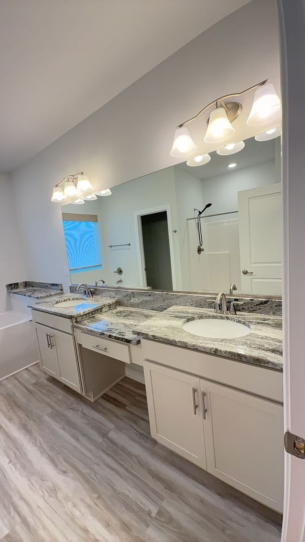Building Photo - 2218 Sanibel Ln