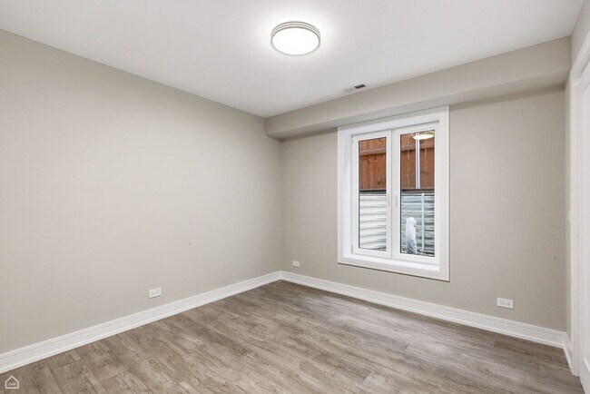 Building Photo - 2718 Budd St