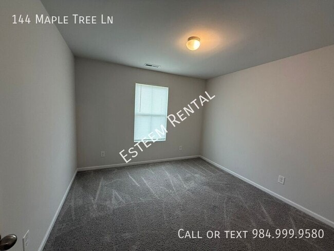 Building Photo - 144 Maple Tree Ln