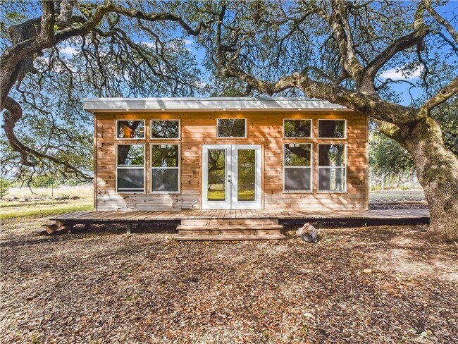 Building Photo - 515 Wimberley Oaks Dr