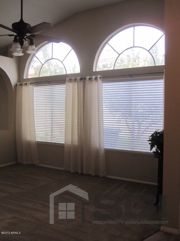 Building Photo - 1952 E Rosemonte Dr