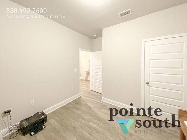Building Photo - Pet Friendly for dogs and cats!