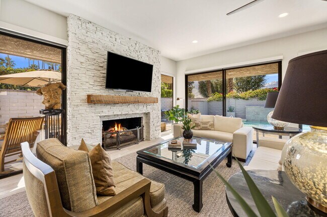 Building Photo - 76 Princeton Dr