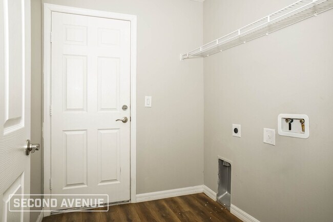 Building Photo - 159 Kirby