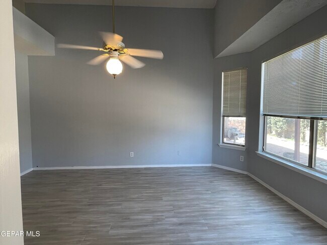Building Photo - 3701 Trina Pl