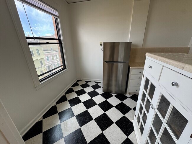 Building Photo - 251 Parnassus Ave