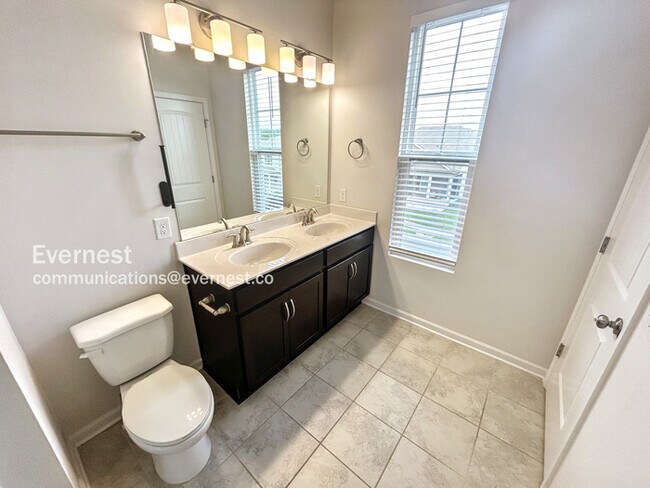 Building Photo - 2758 Sparrowgap Trl