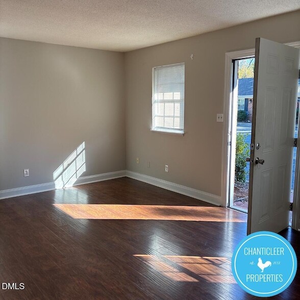 Building Photo - 115 Florence St