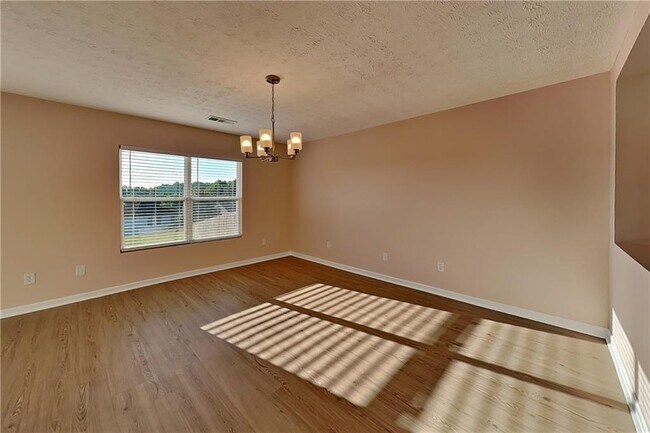 Building Photo - 108 Silver Bow Ln