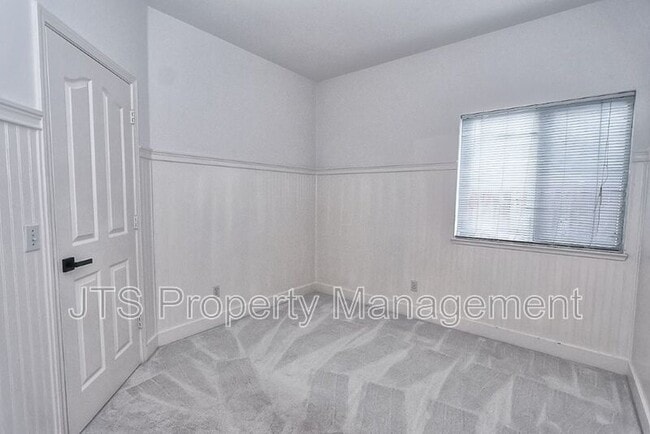 Building Photo - 3112 Gennaker Way