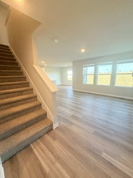 Building Photo - 7809 N 169th St