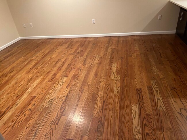 Building Photo - 186-194 Broadway