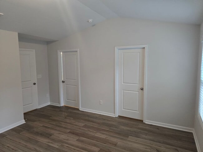 Building Photo - New build 3 bed 2.5 bath house in Pinecrest Subdivision