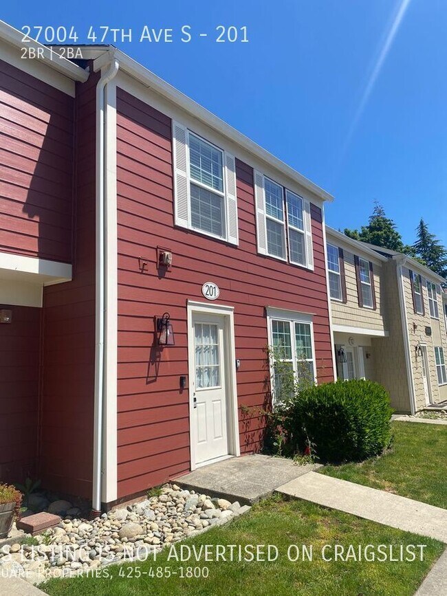 Building Photo - Great Location in Kent! 2-Bedroom Townhous...