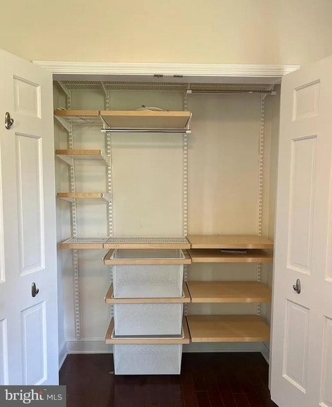 Building Photo - 10512 Norman Ave