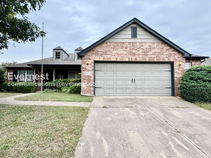 Primary Photo - 8916 N 155th E Ave